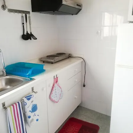 Comfortable In - 20 M² - Terrace Funchal (Madeira)