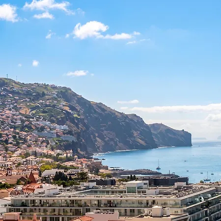 Apartment Comfortable In - 20 M² - Terrace Funchal (Madeira)